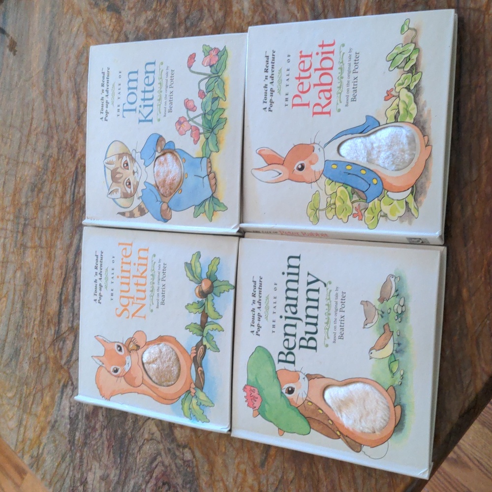 BEATRIX POTTER 4 set touch n read pop up adventures